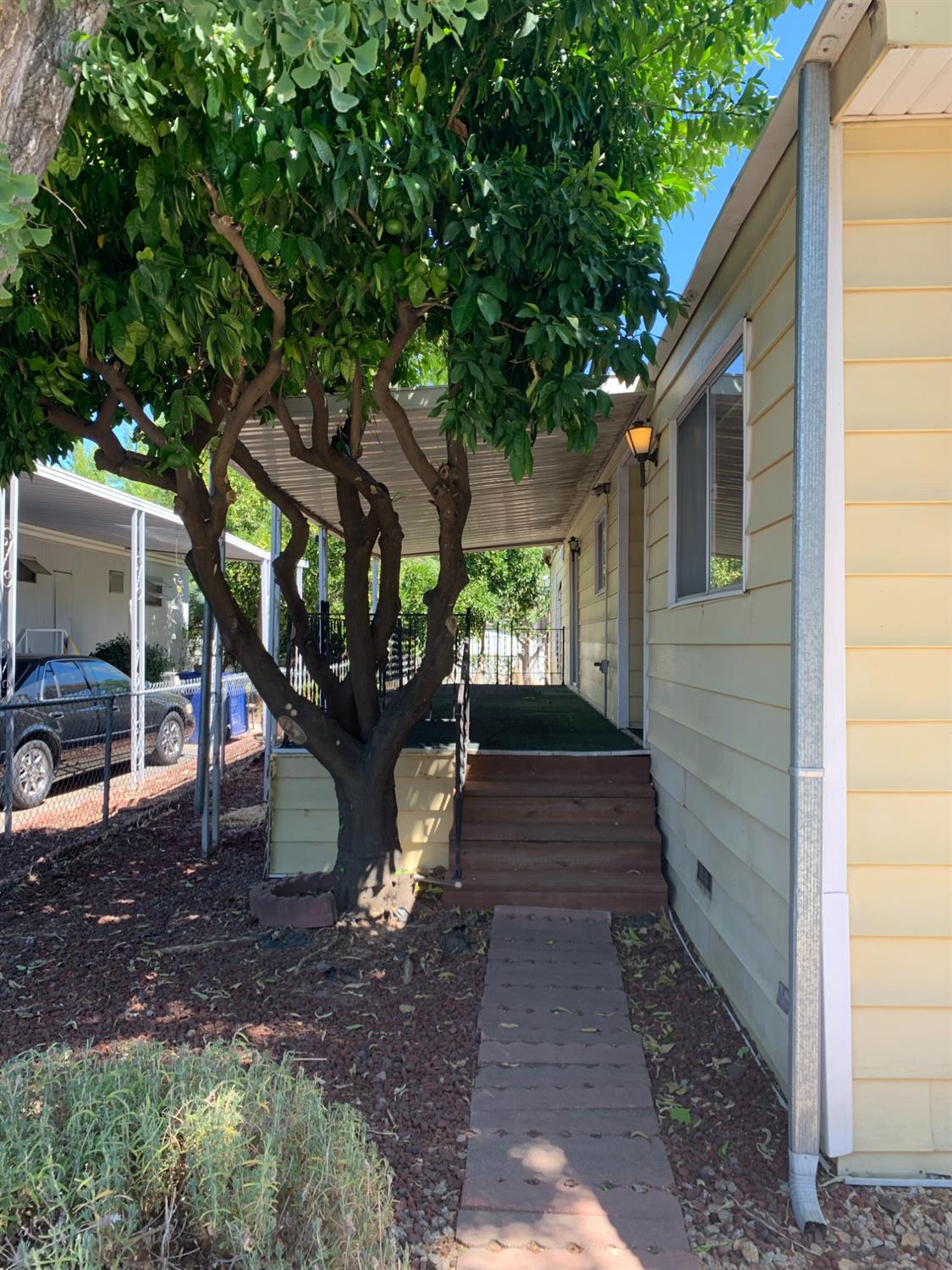 Detail Gallery Image 27 of 32 For 2121 Viking Ln, Modesto,  CA 95350 - 2 Beds | 2 Baths