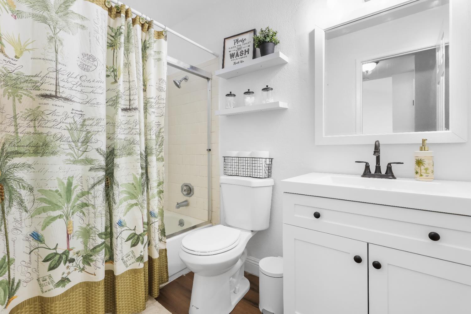 Detail Gallery Image 9 of 20 For 445 Almond Dr #106,  Lodi,  CA 95240 - 1 Beds | 1 Baths