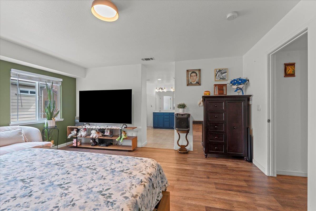 Detail Gallery Image 25 of 34 For 3019 Sweet Lilac Way, Stockton,  CA 95209 - 4 Beds | 2/1 Baths