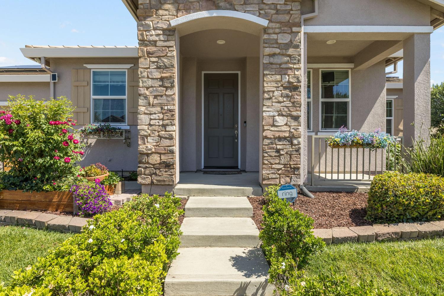 Detail Gallery Image 2 of 38 For 2129 Ulrich Ct, Woodland,  CA 95776 - 2 Beds | 1/1 Baths