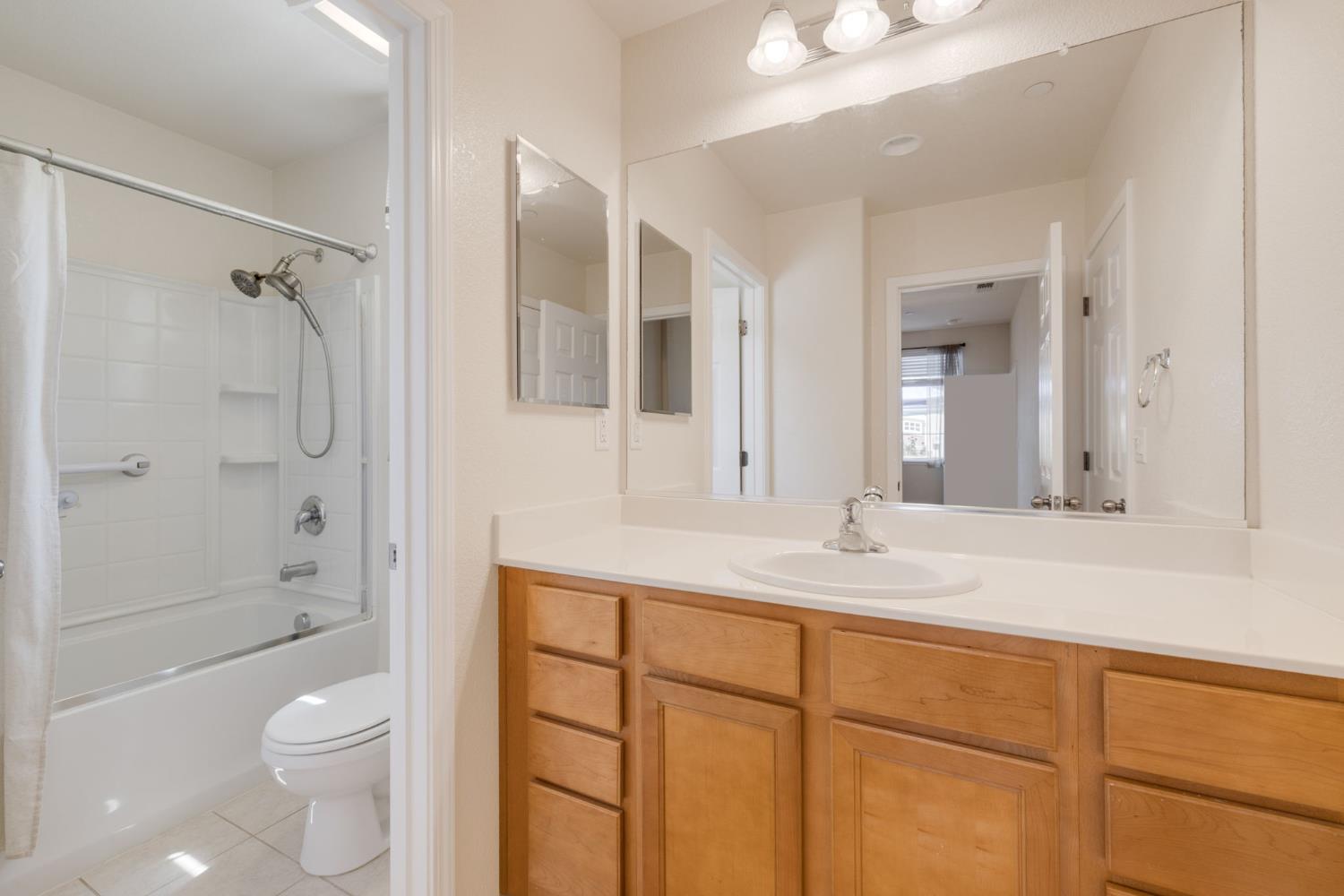 Detail Gallery Image 19 of 38 For 2129 Ulrich Ct, Woodland,  CA 95776 - 2 Beds | 1/1 Baths