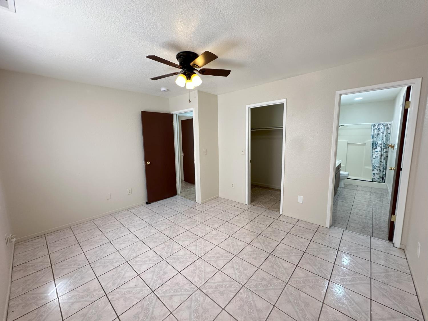 Detail Gallery Image 21 of 31 For 209 Pine St, Modesto,  CA 95351 - 3 Beds | 2 Baths