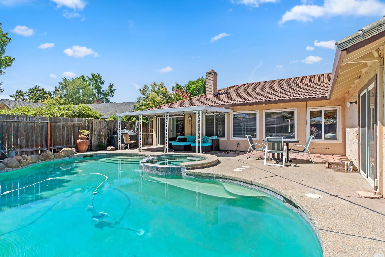 Detail Gallery Image 29 of 34 For 5316 Bellini Way, Stockton,  CA 95207 - 4 Beds | 2 Baths