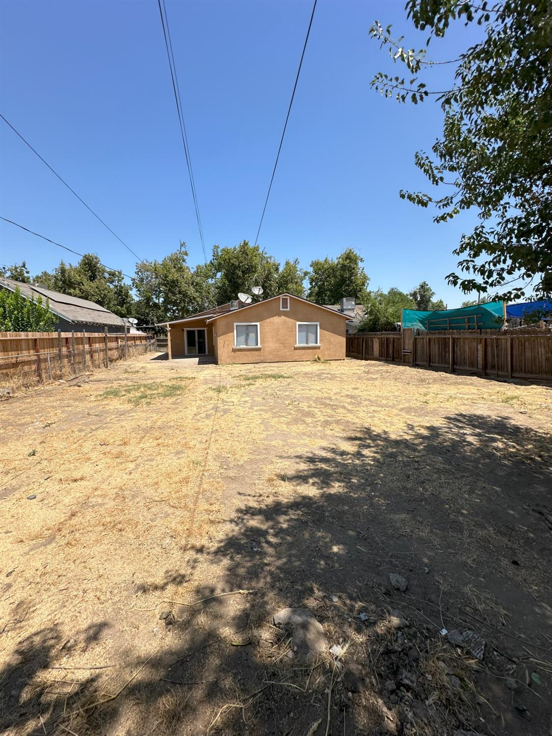 Detail Gallery Image 28 of 31 For 209 Pine St, Modesto,  CA 95351 - 3 Beds | 2 Baths
