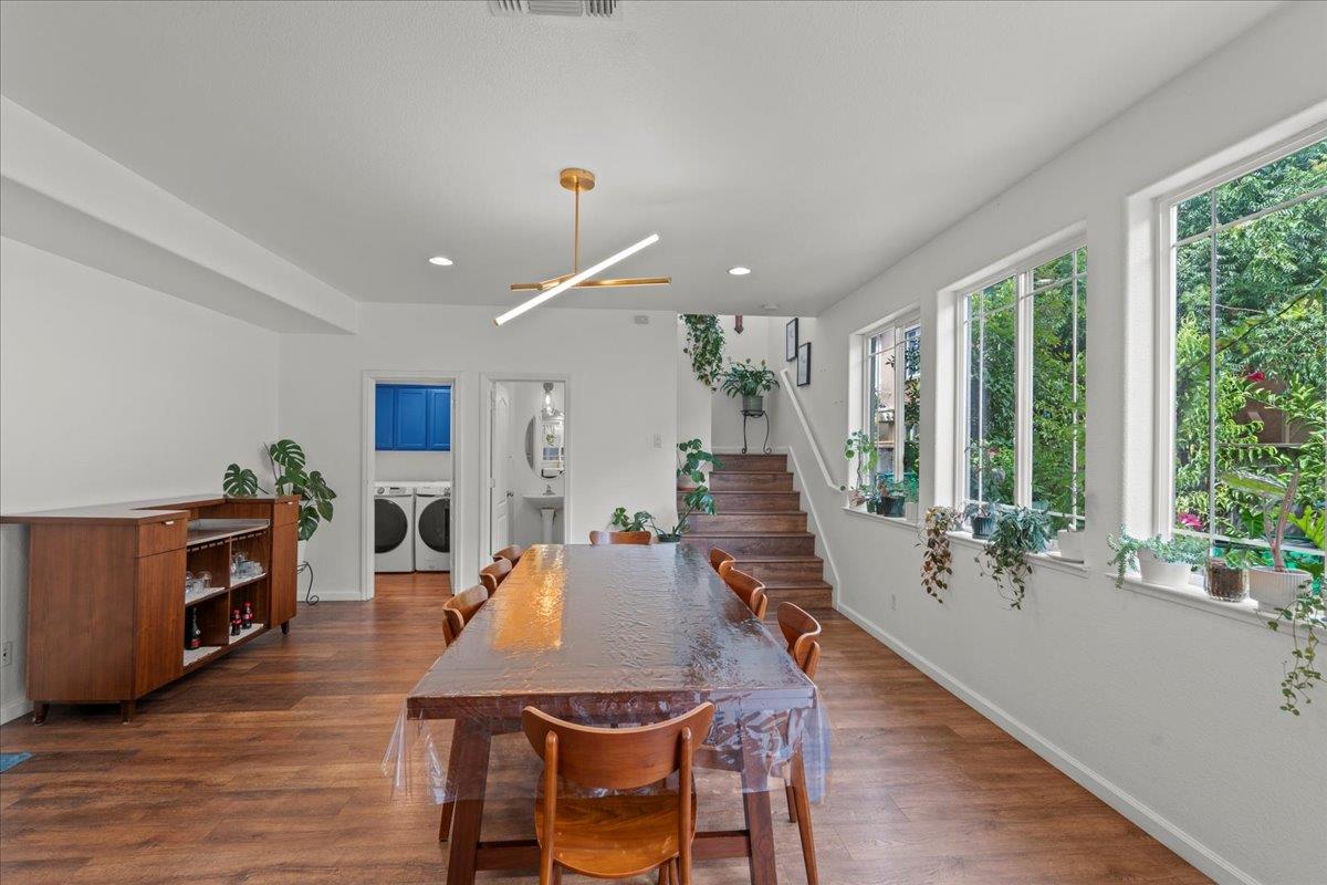 Detail Gallery Image 9 of 34 For 3019 Sweet Lilac Way, Stockton,  CA 95209 - 4 Beds | 2/1 Baths