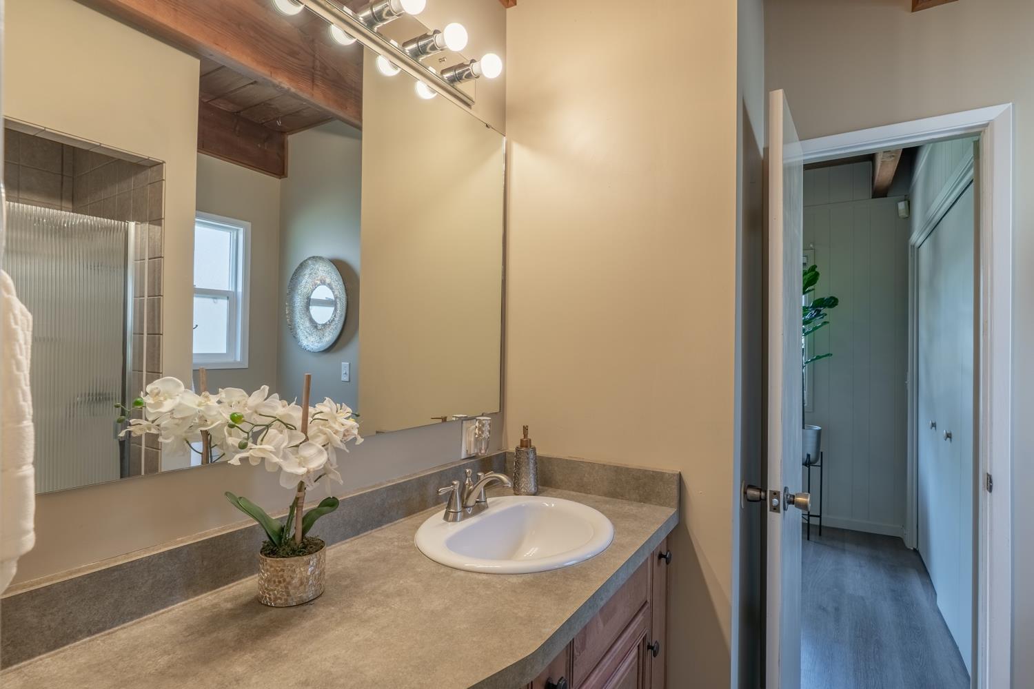 Detail Gallery Image 7 of 29 For 417 Rowland Ave, Modesto,  CA 95354 - 3 Beds | 2 Baths