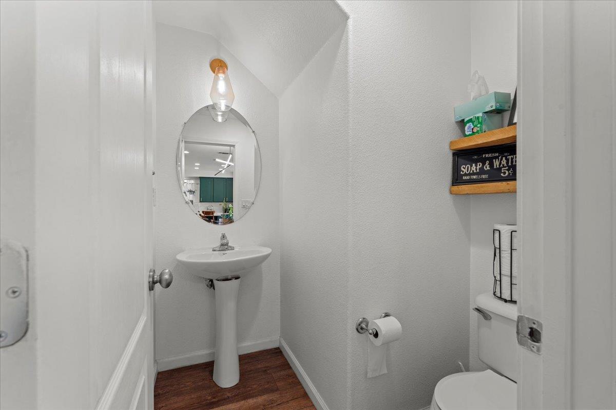 Detail Gallery Image 14 of 34 For 3019 Sweet Lilac Way, Stockton,  CA 95209 - 4 Beds | 2/1 Baths