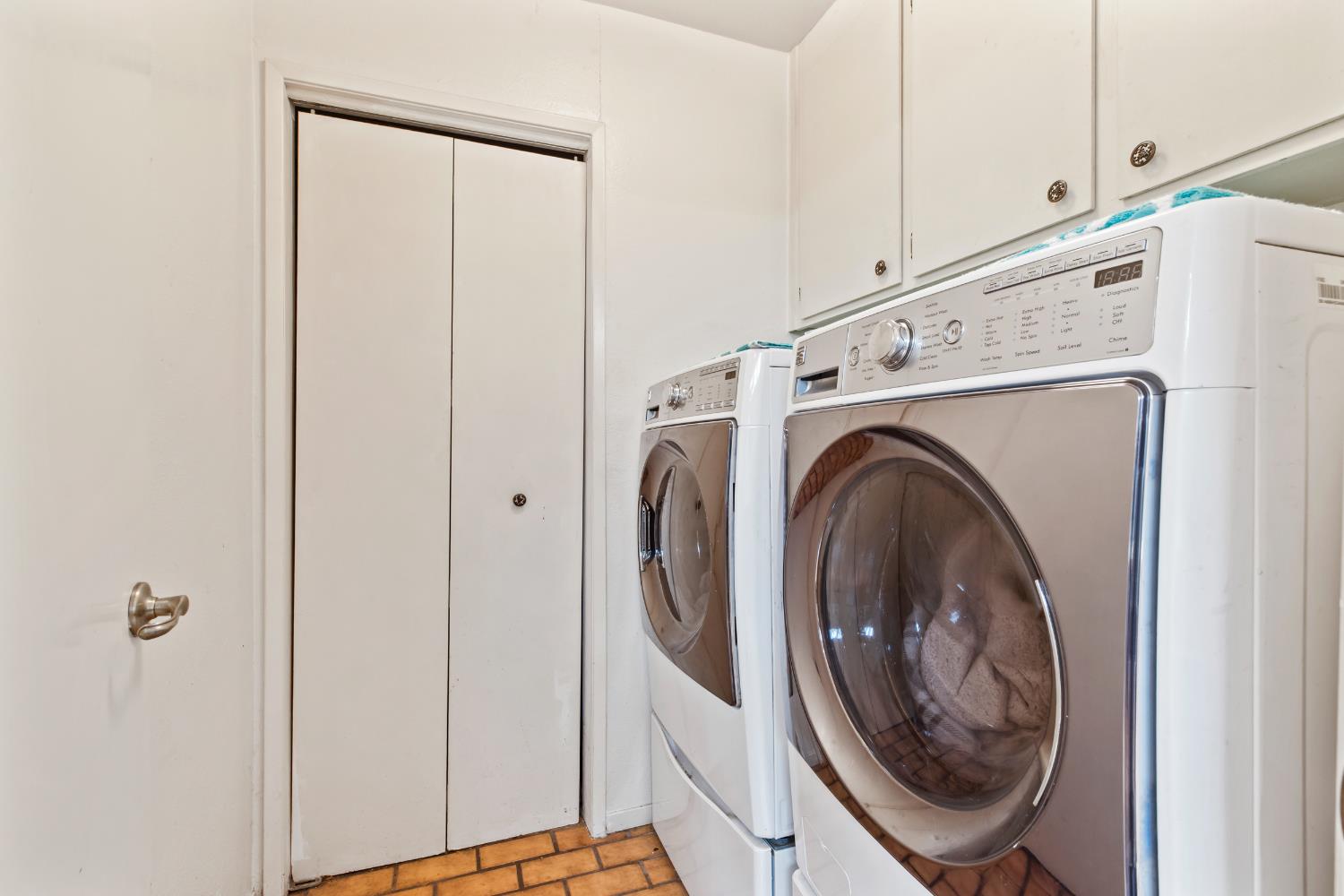 Detail Gallery Image 18 of 34 For 5316 Bellini Way, Stockton,  CA 95207 - 4 Beds | 2 Baths