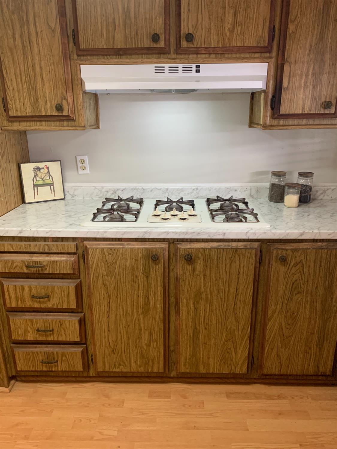 Detail Gallery Image 11 of 32 For 2121 Viking Ln, Modesto,  CA 95350 - 2 Beds | 2 Baths
