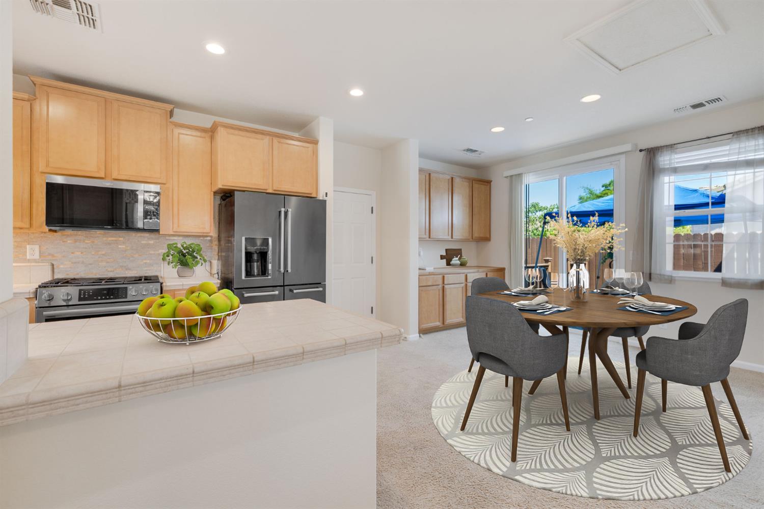Detail Gallery Image 6 of 38 For 2129 Ulrich Ct, Woodland,  CA 95776 - 2 Beds | 1/1 Baths
