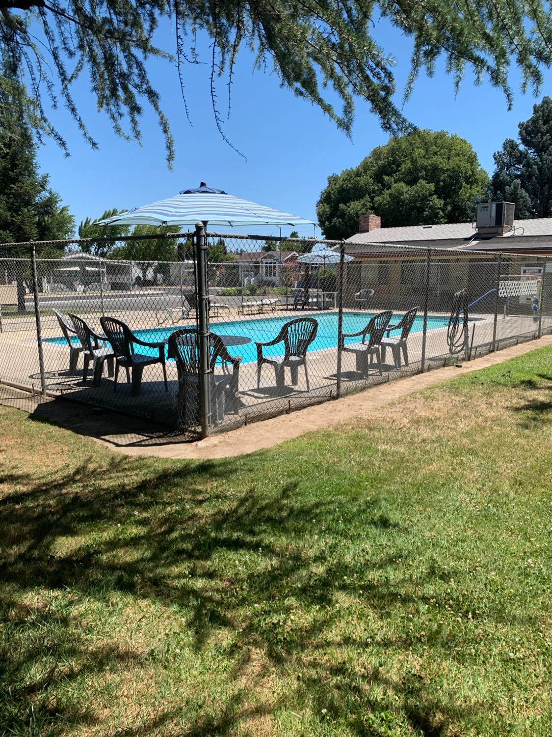 Detail Gallery Image 32 of 32 For 2121 Viking Ln, Modesto,  CA 95350 - 2 Beds | 2 Baths