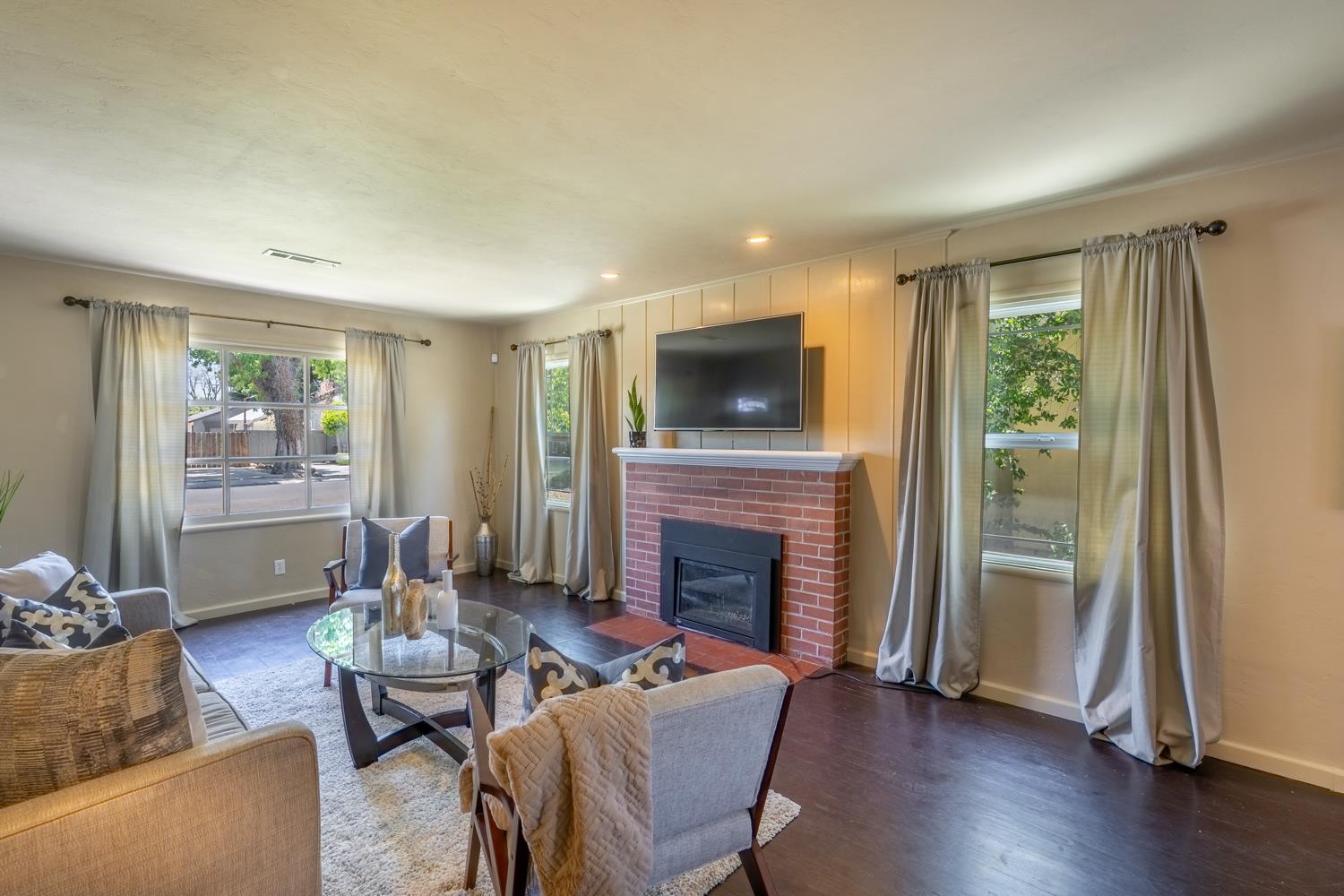 Detail Gallery Image 12 of 29 For 417 Rowland Ave, Modesto,  CA 95354 - 3 Beds | 2 Baths