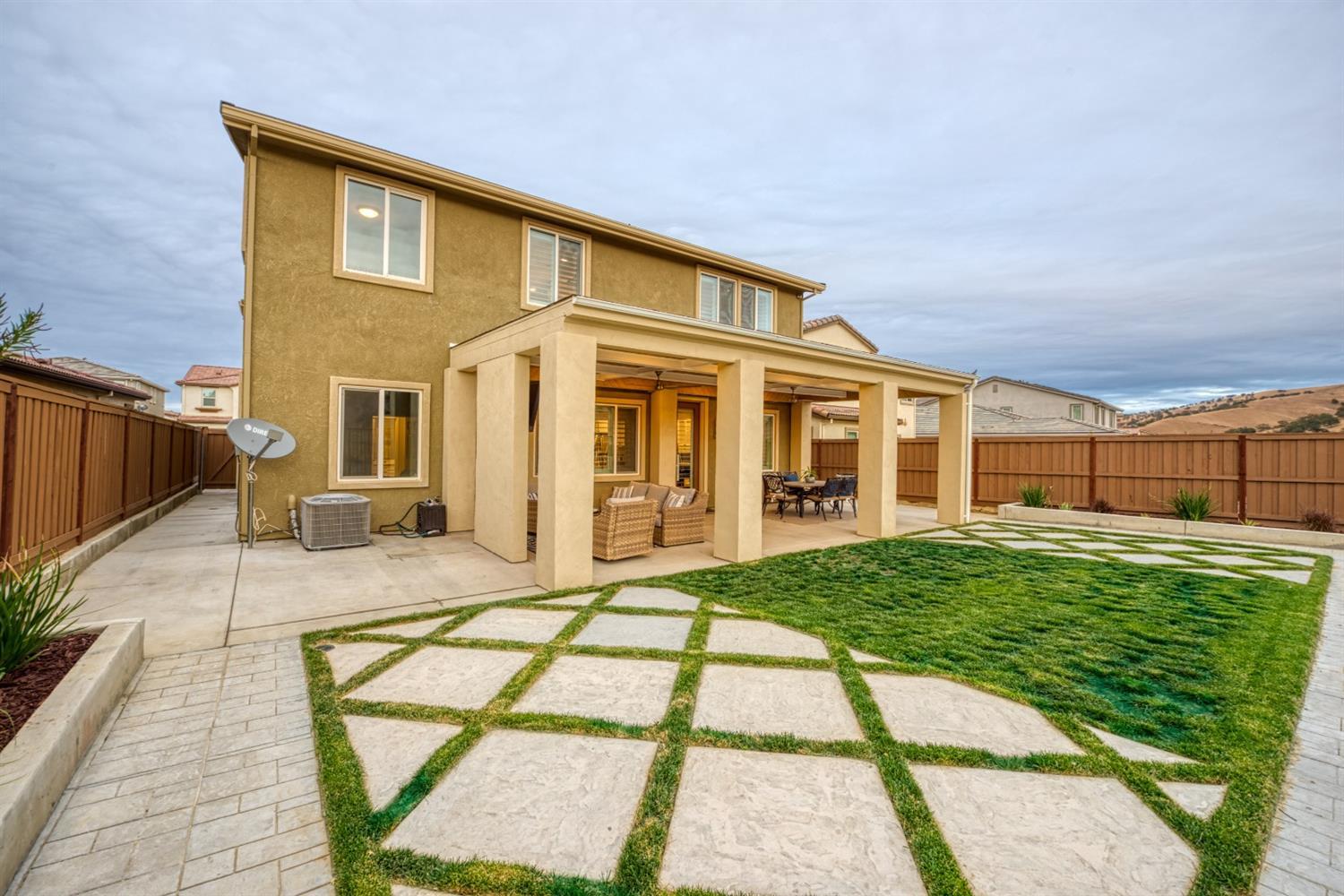 Detail Gallery Image 15 of 24 For 9678 Cabernet Ct, Patterson,  CA 95363 - 5 Beds | 3 Baths