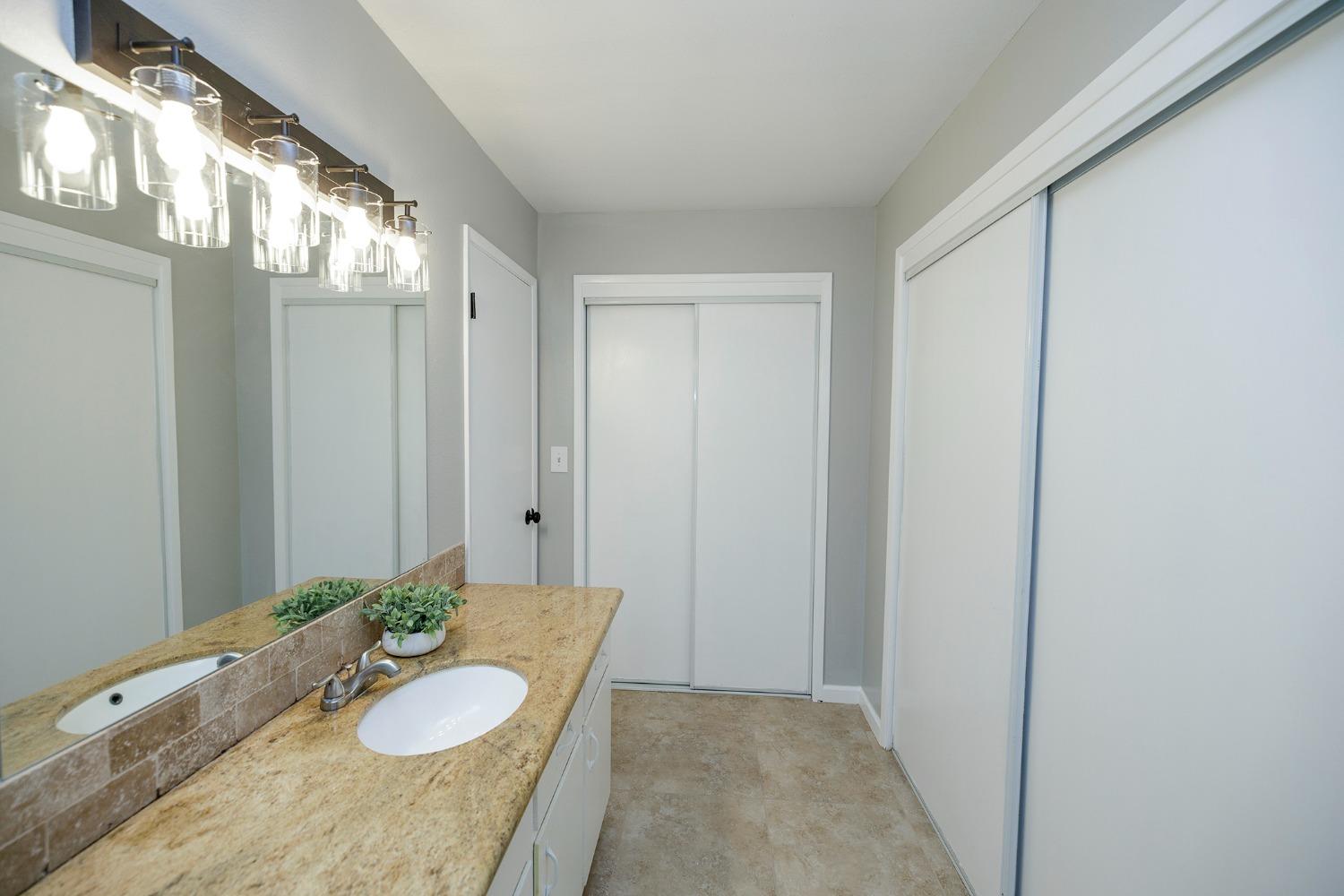Detail Gallery Image 39 of 66 For 2404 San Domingo Way, Modesto,  CA 95355 - 3 Beds | 2 Baths