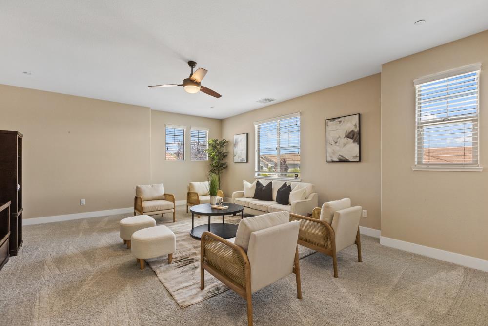 Detail Gallery Image 37 of 89 For 981 Dusty Stone Loop, Rocklin,  CA 95765 - 5 Beds | 5 Baths