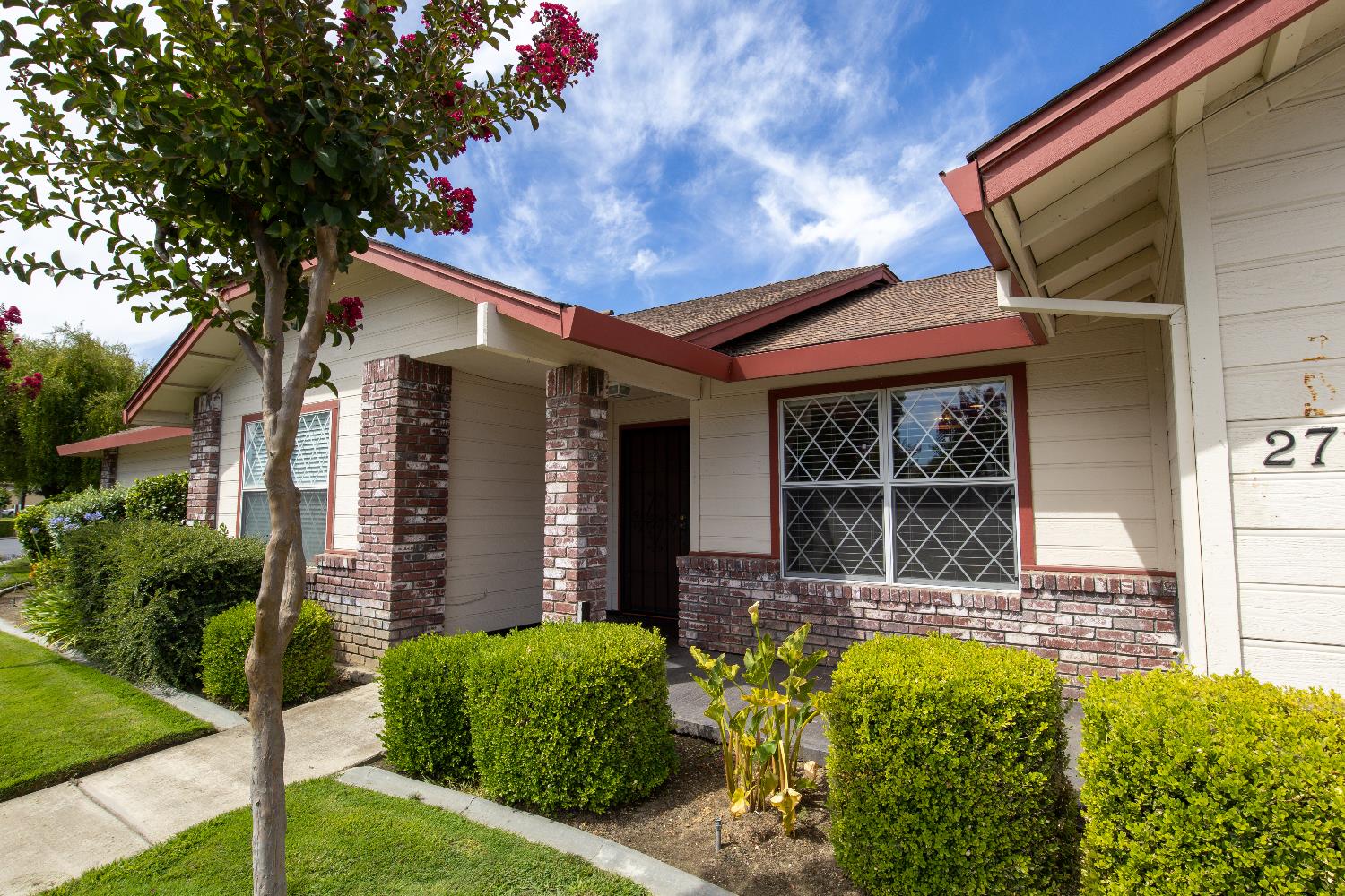 Detail Gallery Image 3 of 70 For 277 Garden Circle Dr, Manteca,  CA 95336 - 3 Beds | 2 Baths