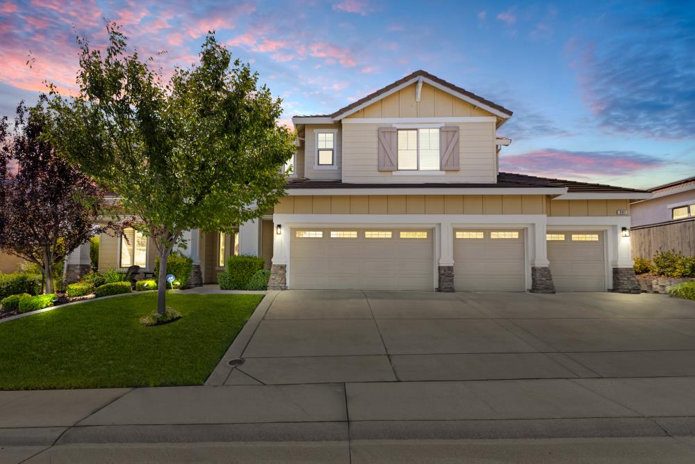 Detail Gallery Image 1 of 89 For 981 Dusty Stone Loop, Rocklin,  CA 95765 - 5 Beds | 5 Baths