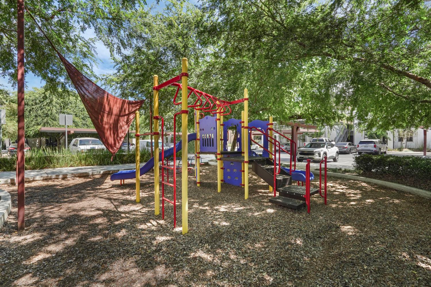 Detail Gallery Image 6 of 49 For 140 Ivy Ave #E 35,  Patterson,  CA 95363 - 2 Beds | 2 Baths