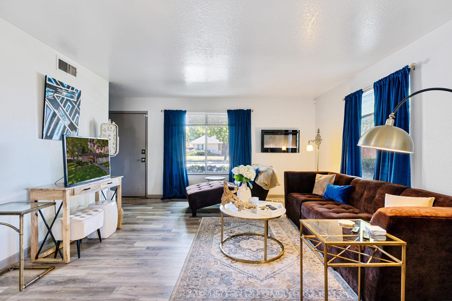 Detail Gallery Image 5 of 29 For 6415 Plymouth Rd, Stockton,  CA 95207 - 2 Beds | 1 Baths