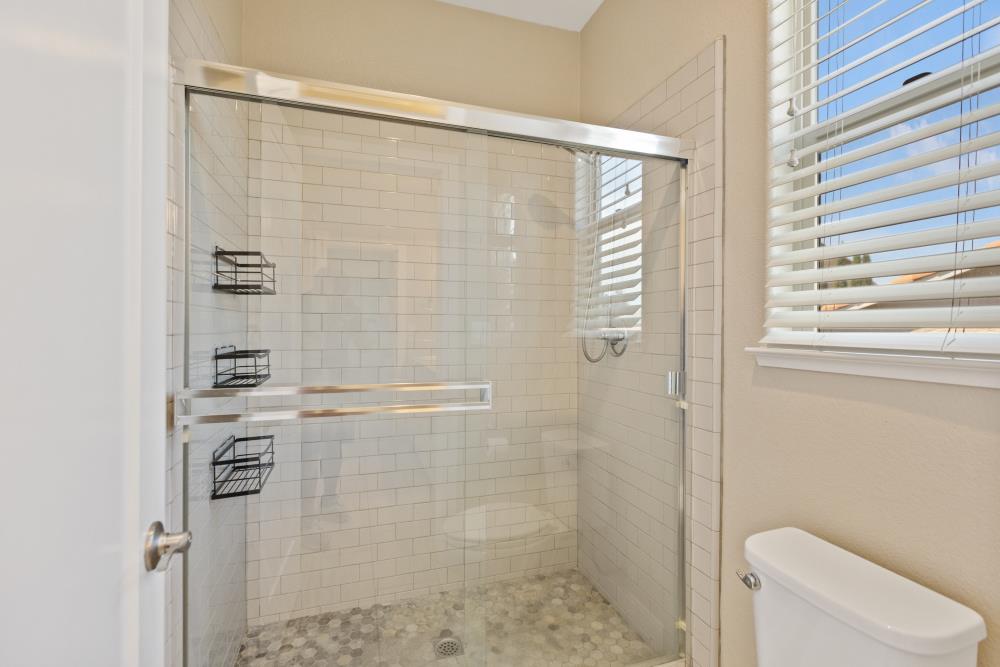 Detail Gallery Image 48 of 89 For 981 Dusty Stone Loop, Rocklin,  CA 95765 - 5 Beds | 5 Baths