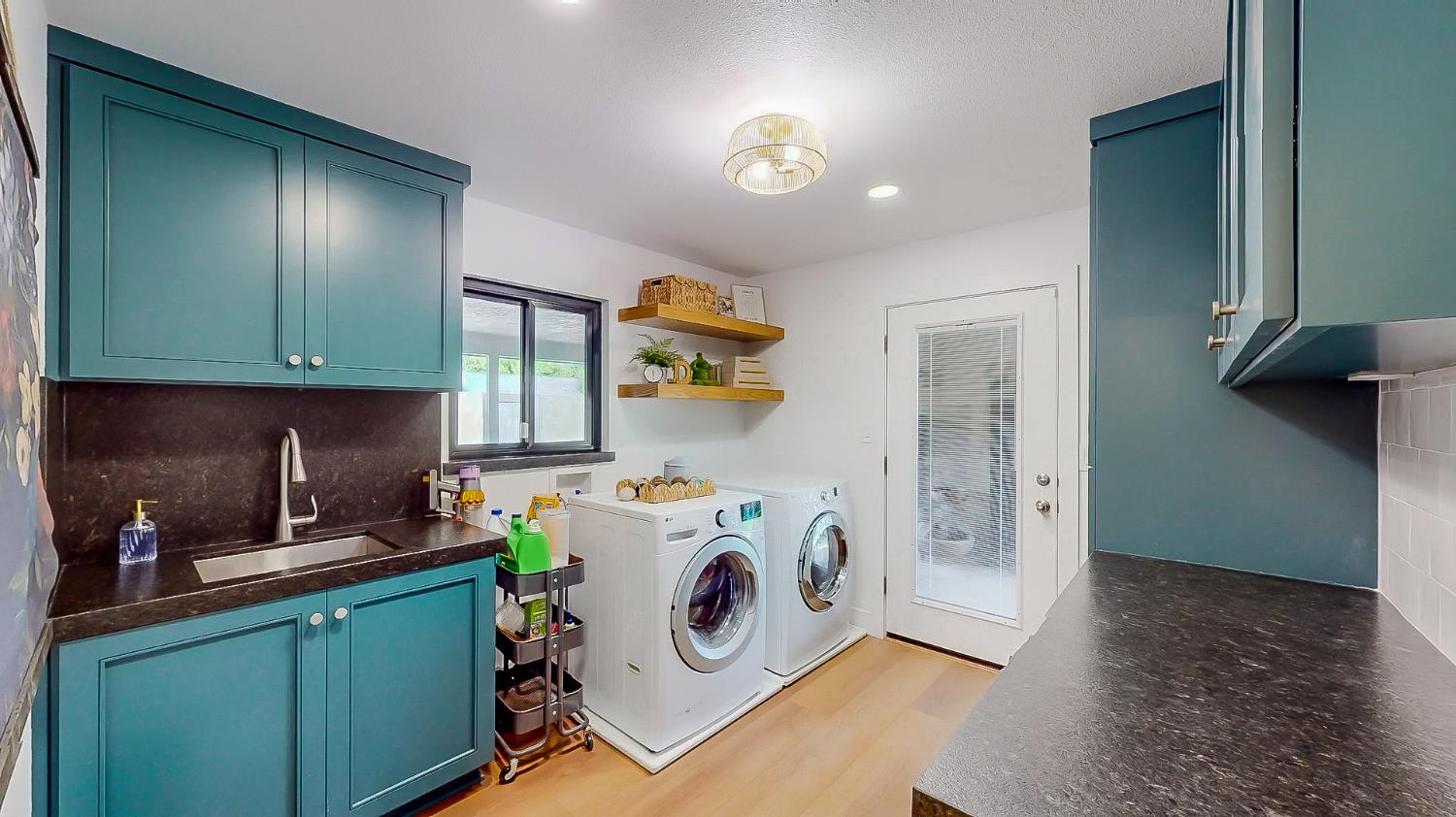 Detail Gallery Image 31 of 76 For 2155 Mira Flores Dr, Turlock,  CA 95380 - 3 Beds | 3 Baths