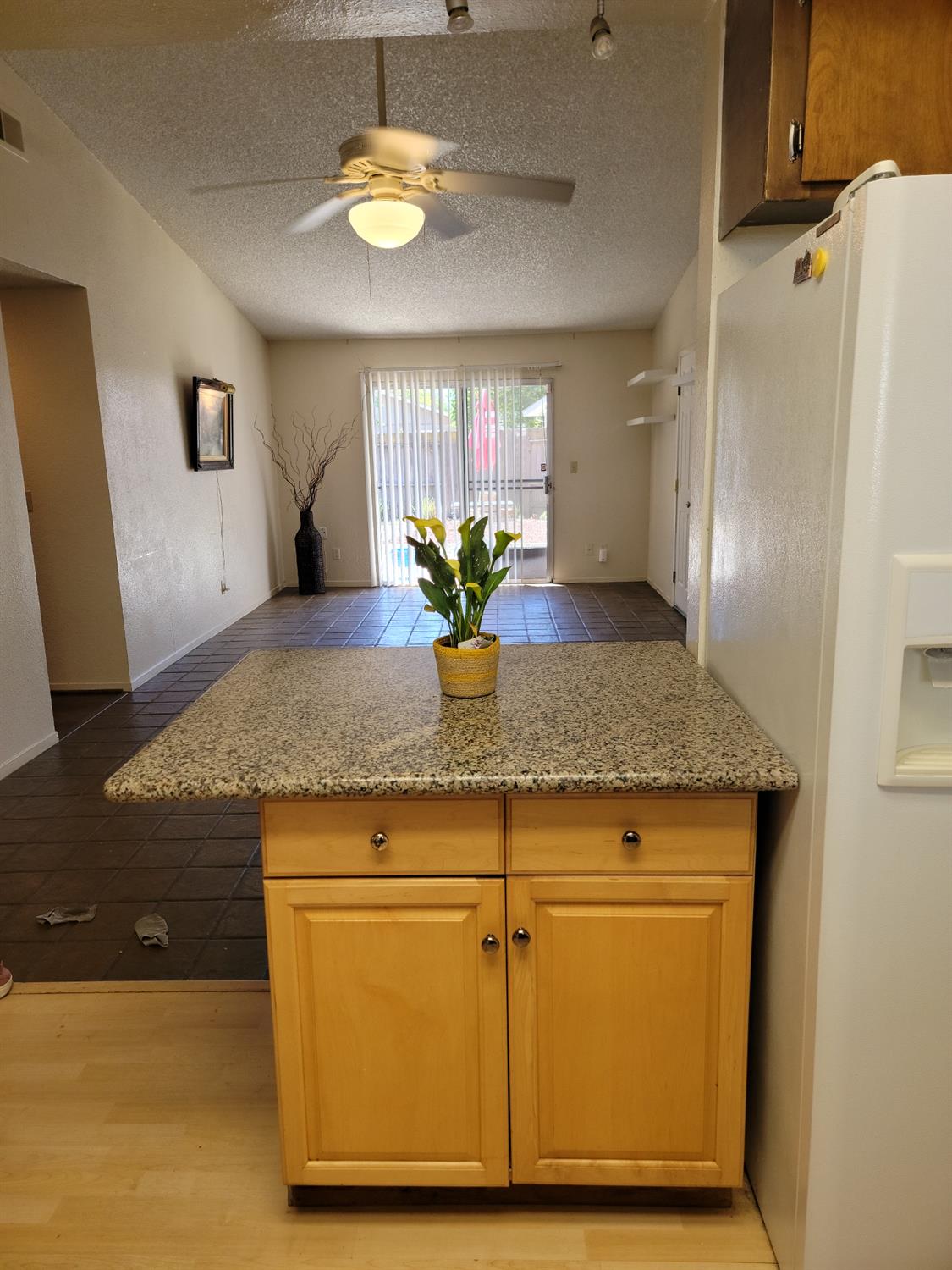 Detail Gallery Image 15 of 40 For 10 Governors Ct, Sacramento,  CA 95817 - 4 Beds | 2 Baths