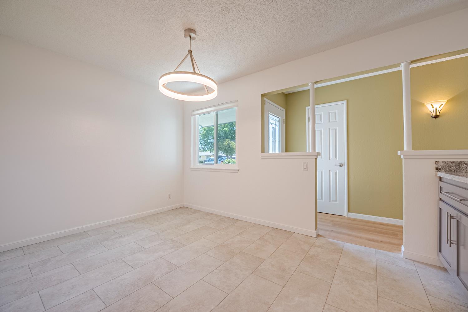 Detail Gallery Image 14 of 46 For 2601 Hoover Ct, Merced,  CA 95340 - 3 Beds | 1/1 Baths
