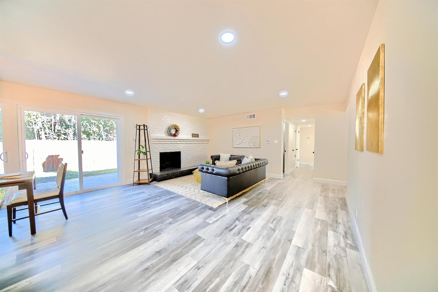 Detail Gallery Image 12 of 32 For 5416 Ridgeway Ave, Stockton,  CA 95207 - 4 Beds | 2 Baths
