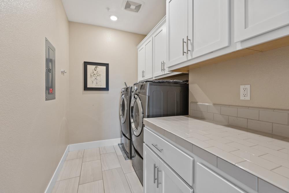 Detail Gallery Image 52 of 89 For 981 Dusty Stone Loop, Rocklin,  CA 95765 - 5 Beds | 5 Baths