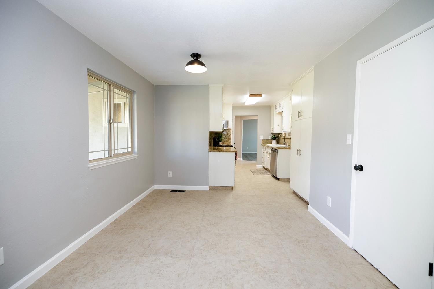 Detail Gallery Image 22 of 66 For 2404 San Domingo Way, Modesto,  CA 95355 - 3 Beds | 2 Baths