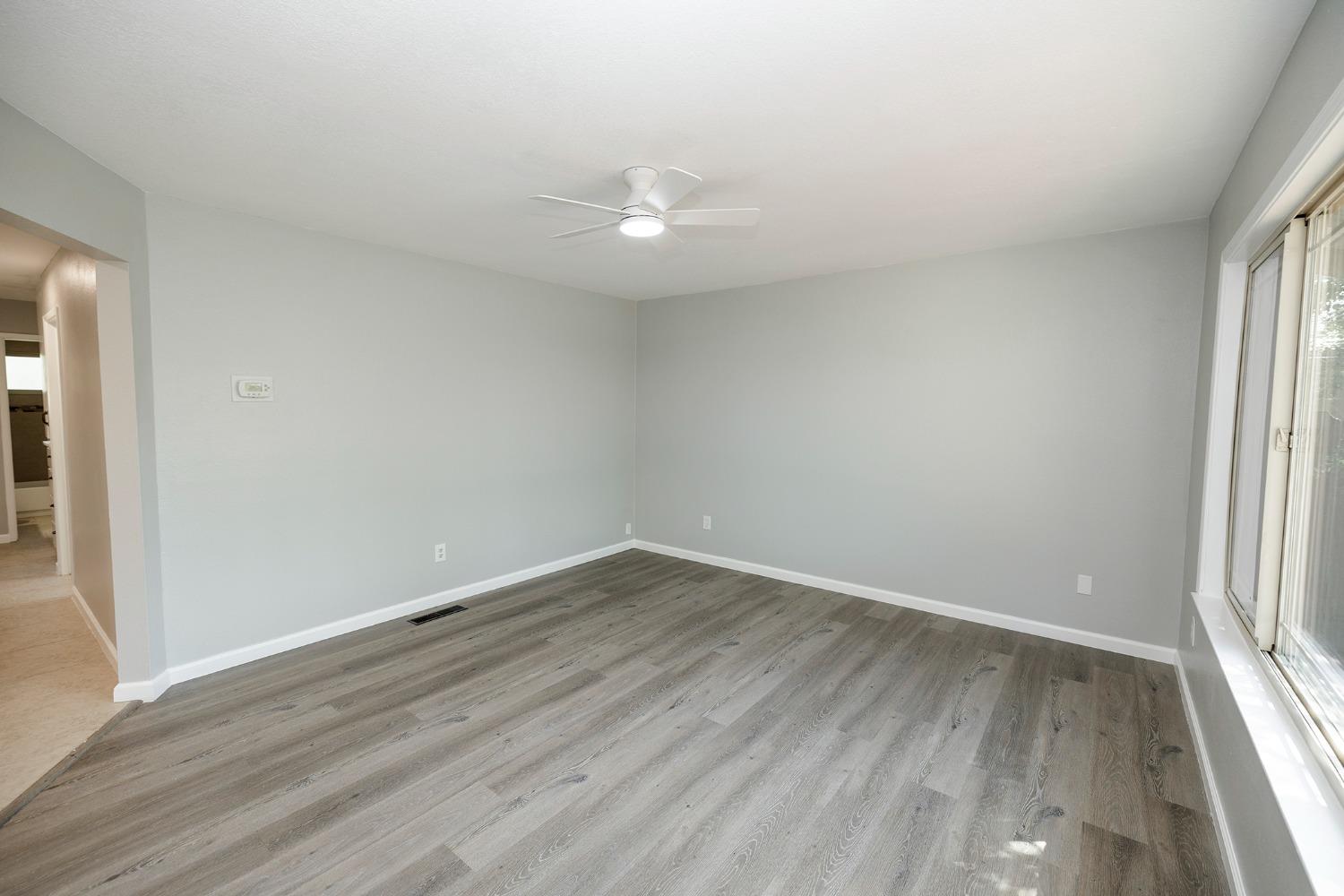 Detail Gallery Image 12 of 66 For 2404 San Domingo Way, Modesto,  CA 95355 - 3 Beds | 2 Baths