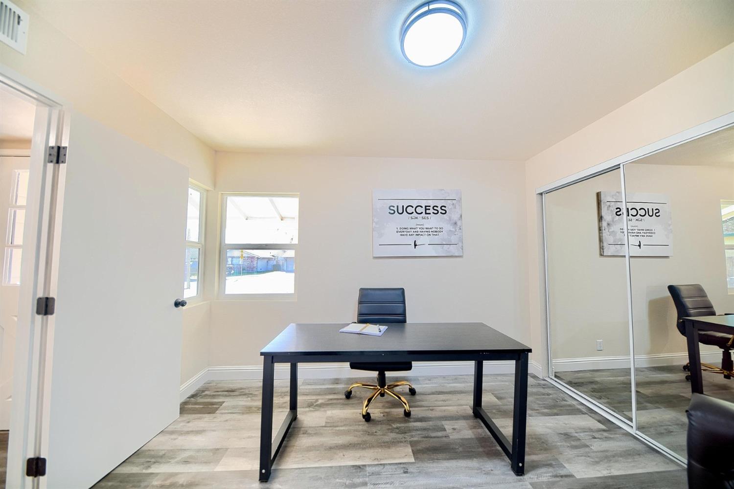 Detail Gallery Image 5 of 32 For 5416 Ridgeway Ave, Stockton,  CA 95207 - 4 Beds | 2 Baths