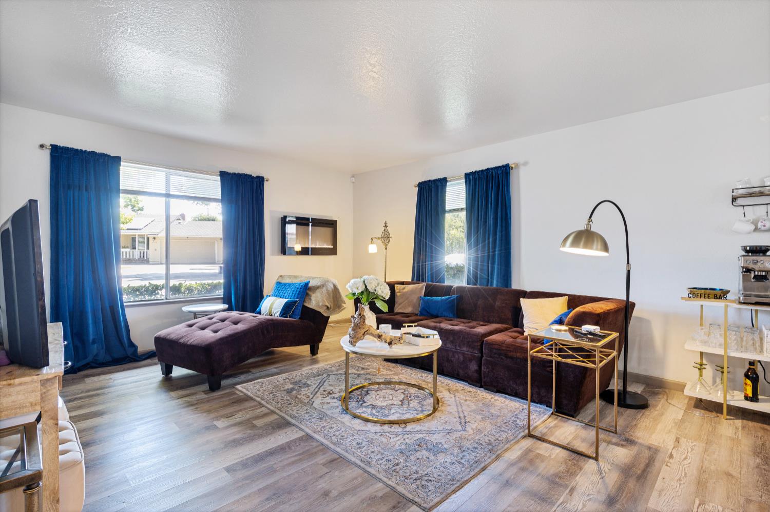 Detail Gallery Image 4 of 29 For 6415 Plymouth Rd, Stockton,  CA 95207 - 2 Beds | 1 Baths