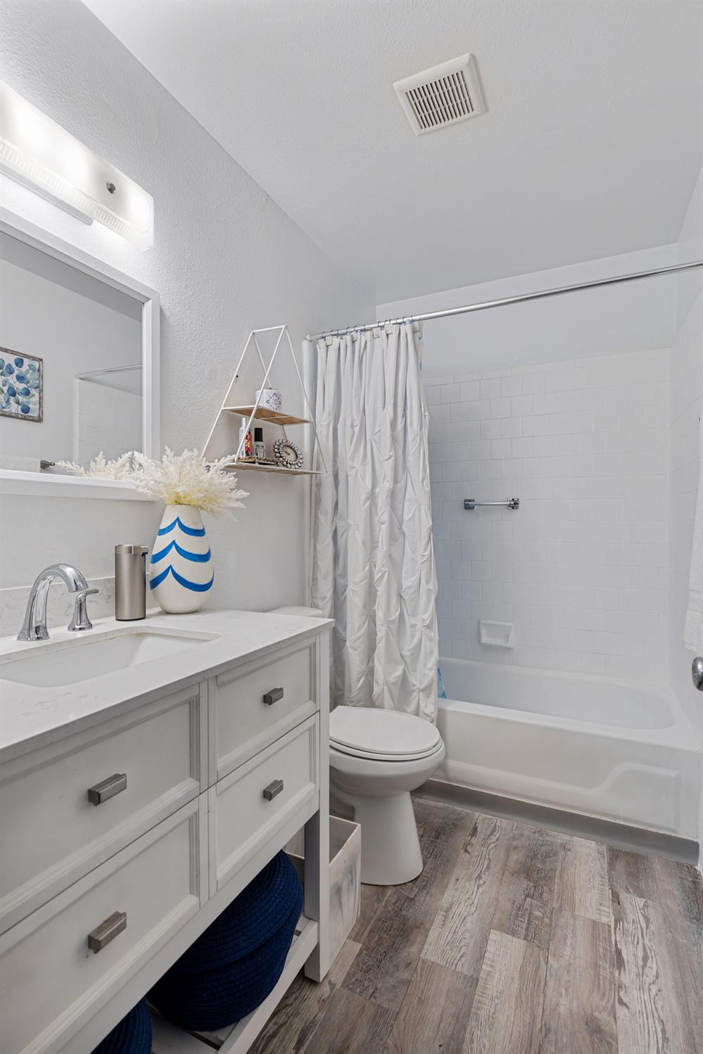 Detail Gallery Image 18 of 29 For 6415 Plymouth Rd, Stockton,  CA 95207 - 2 Beds | 1 Baths
