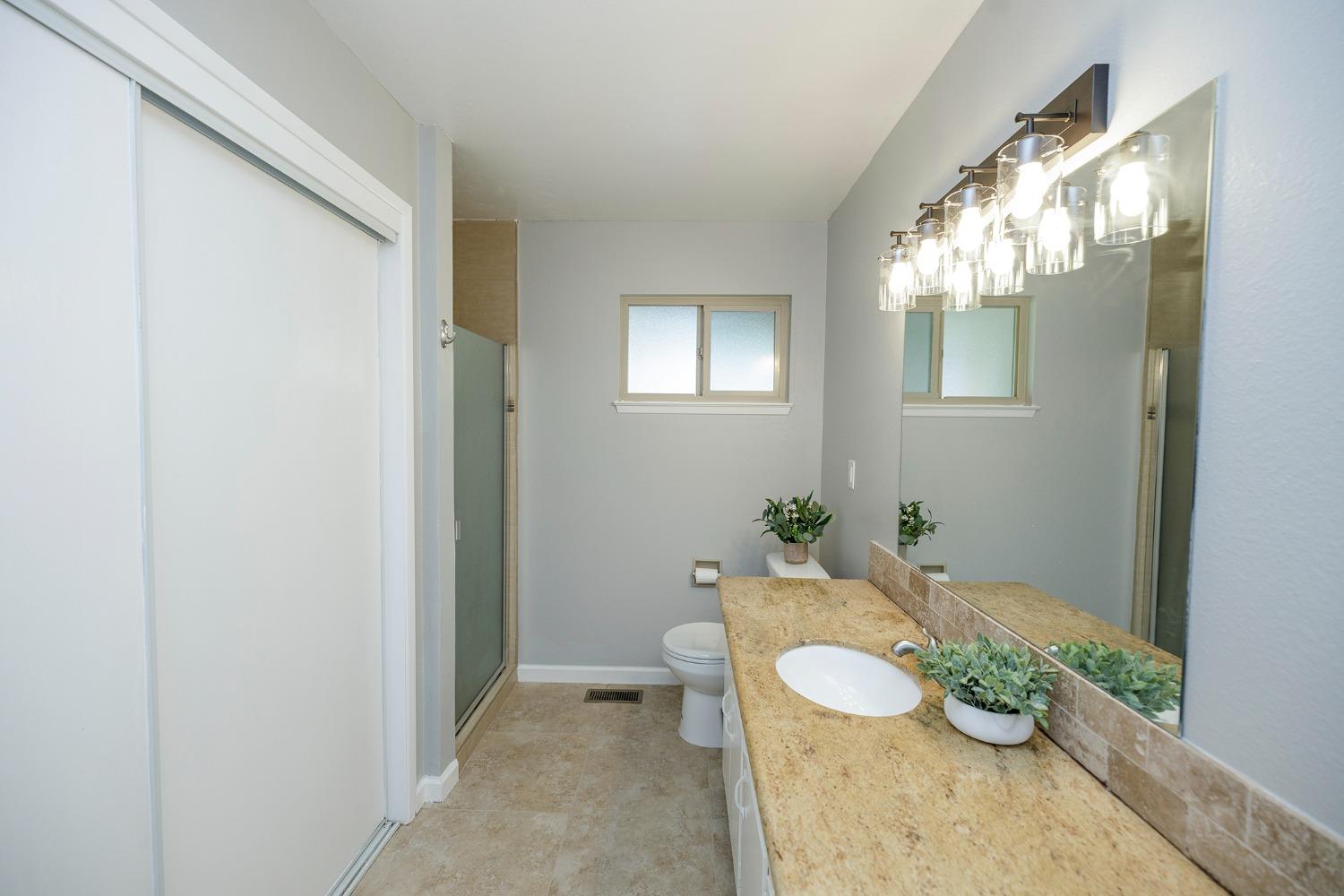 Detail Gallery Image 37 of 66 For 2404 San Domingo Way, Modesto,  CA 95355 - 3 Beds | 2 Baths