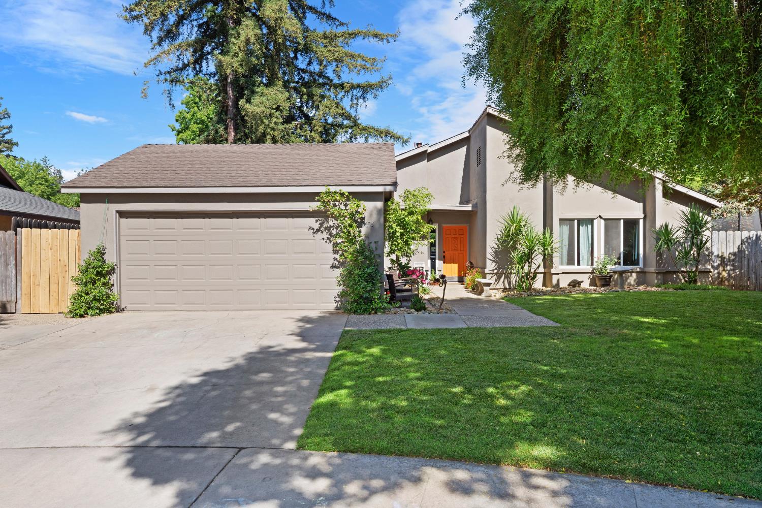 Detail Gallery Image 1 of 18 For 3625 Brookline St, Modesto,  CA 95356 - 3 Beds | 2 Baths
