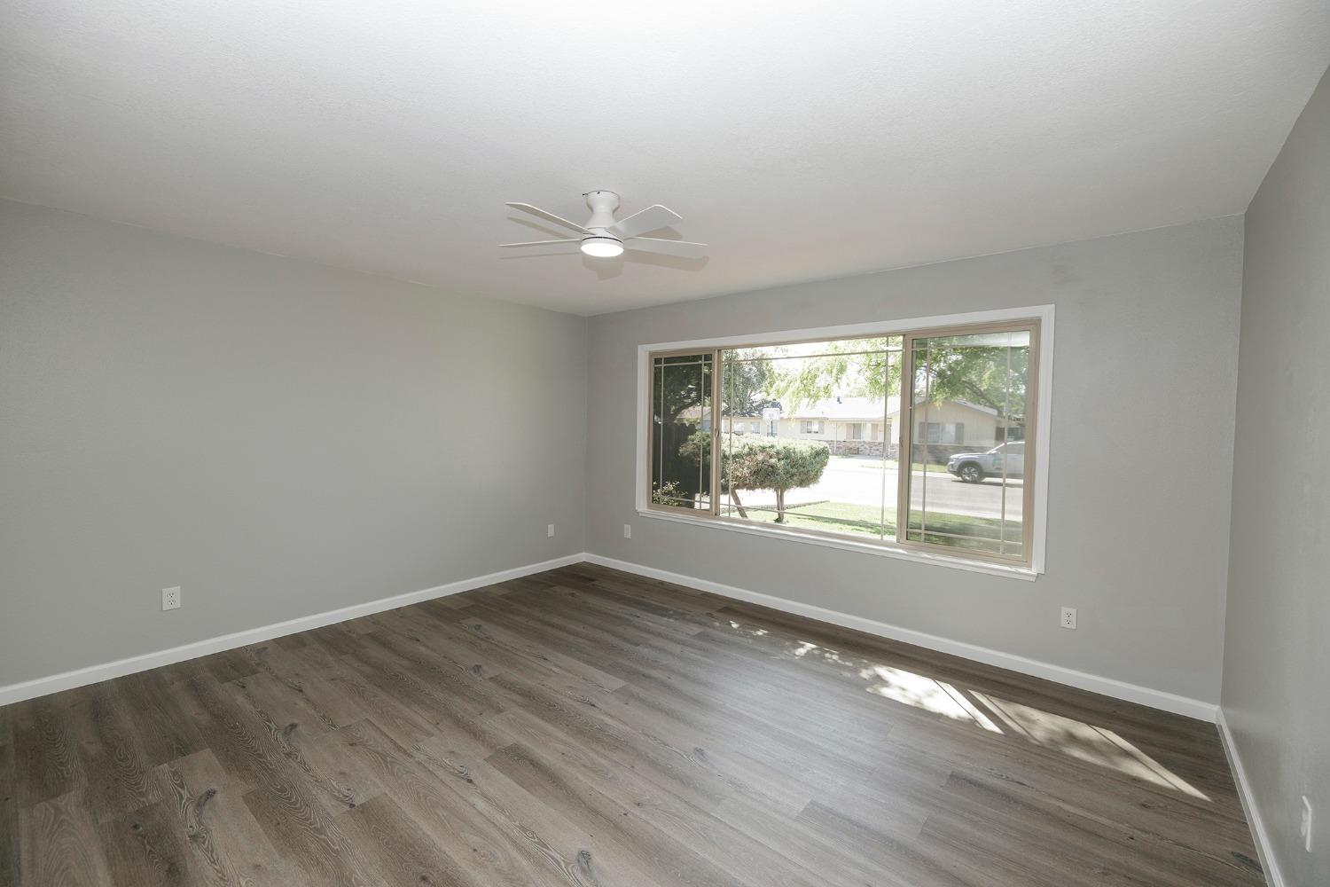 Detail Gallery Image 10 of 66 For 2404 San Domingo Way, Modesto,  CA 95355 - 3 Beds | 2 Baths