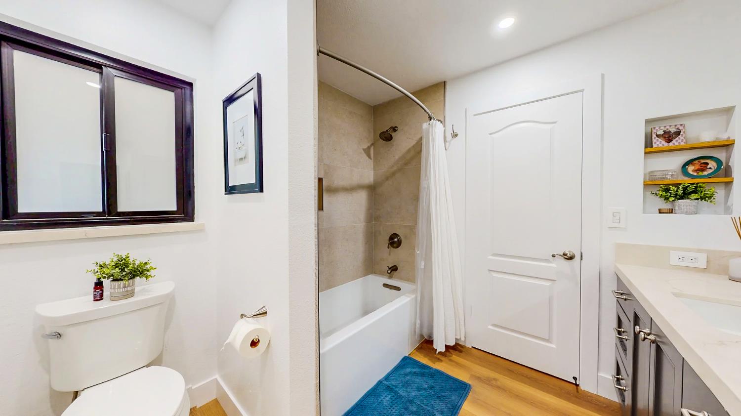 Detail Gallery Image 35 of 76 For 2155 Mira Flores Dr, Turlock,  CA 95380 - 3 Beds | 3 Baths