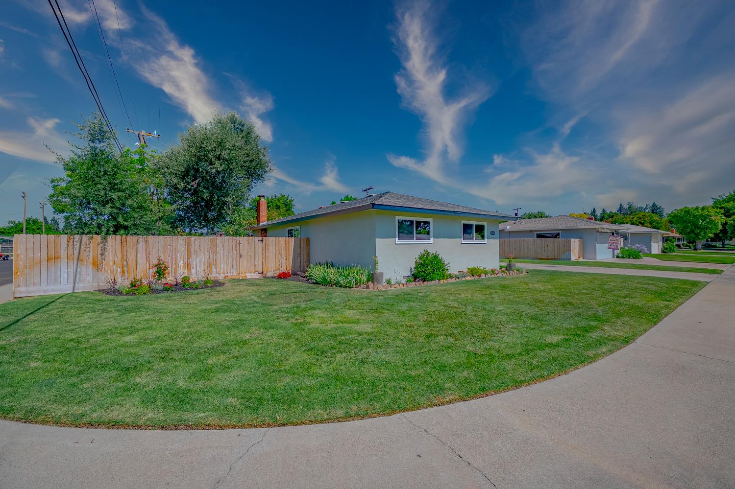 Detail Gallery Image 2 of 46 For 2601 Hoover Ct, Merced,  CA 95340 - 3 Beds | 1/1 Baths