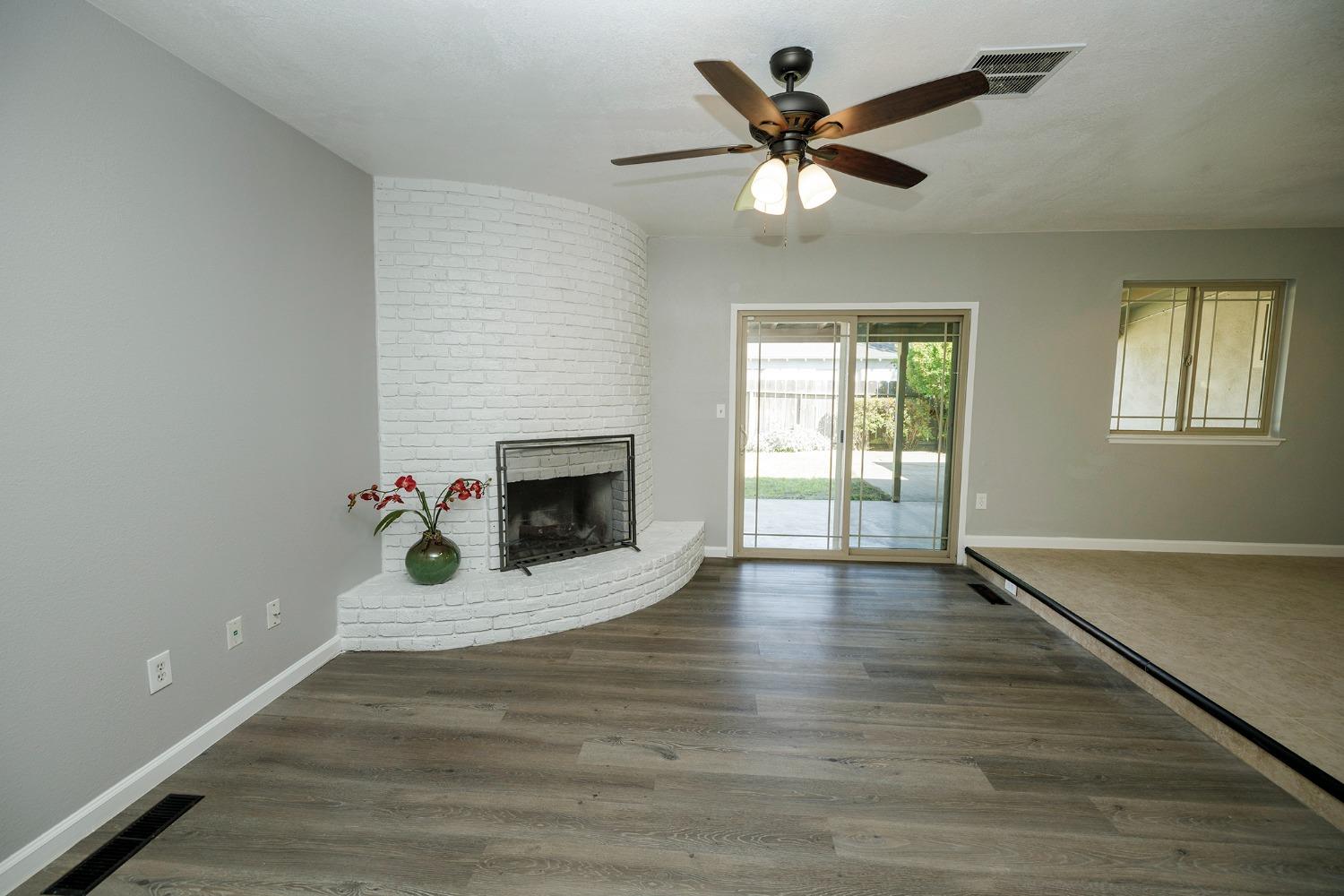 Detail Gallery Image 28 of 66 For 2404 San Domingo Way, Modesto,  CA 95355 - 3 Beds | 2 Baths