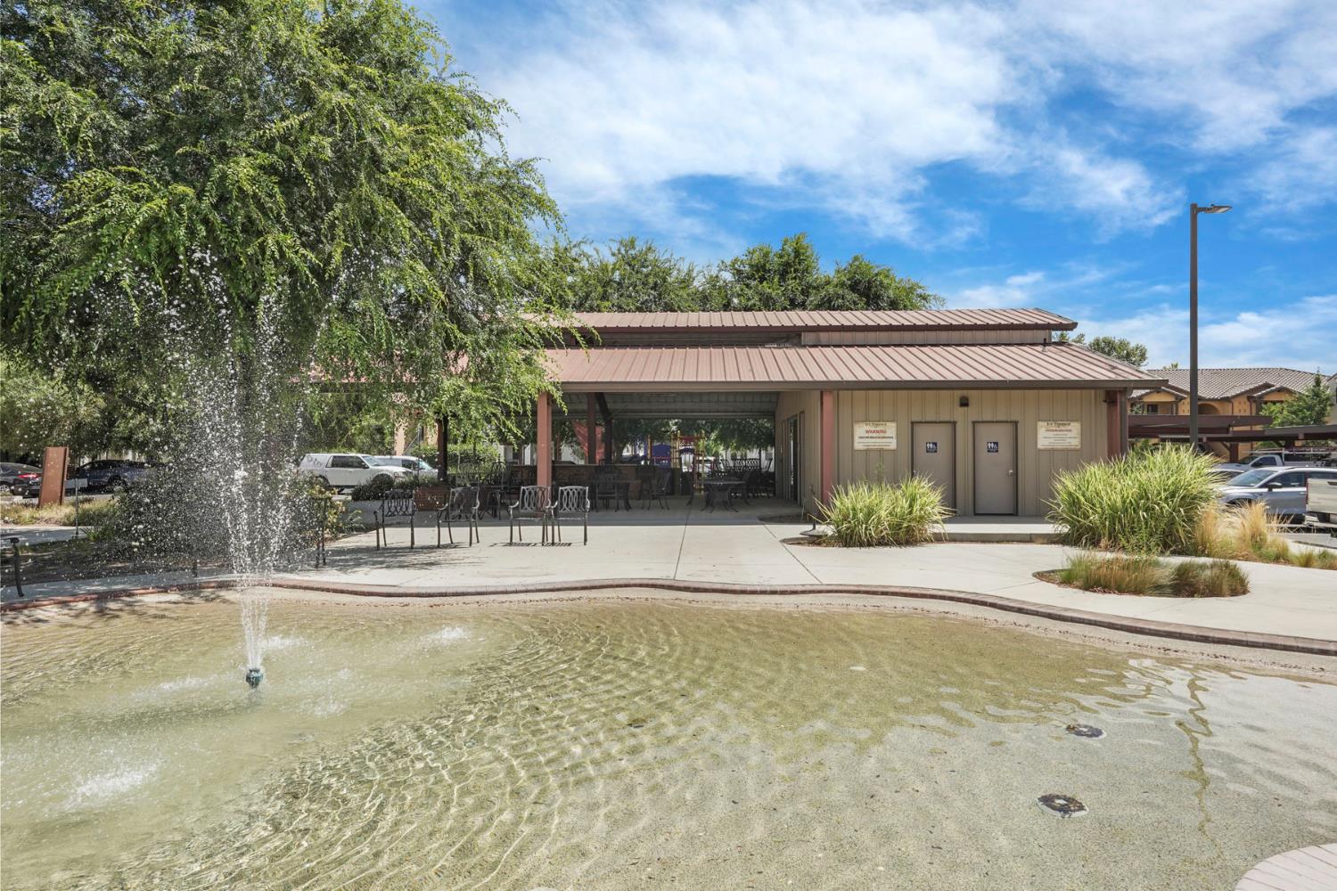 Detail Gallery Image 8 of 49 For 140 Ivy Ave #E 35,  Patterson,  CA 95363 - 2 Beds | 2 Baths
