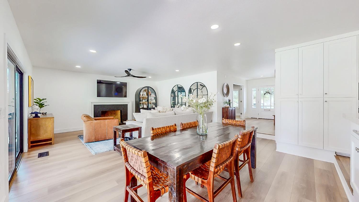 Detail Gallery Image 17 of 76 For 2155 Mira Flores Dr, Turlock,  CA 95380 - 3 Beds | 3 Baths