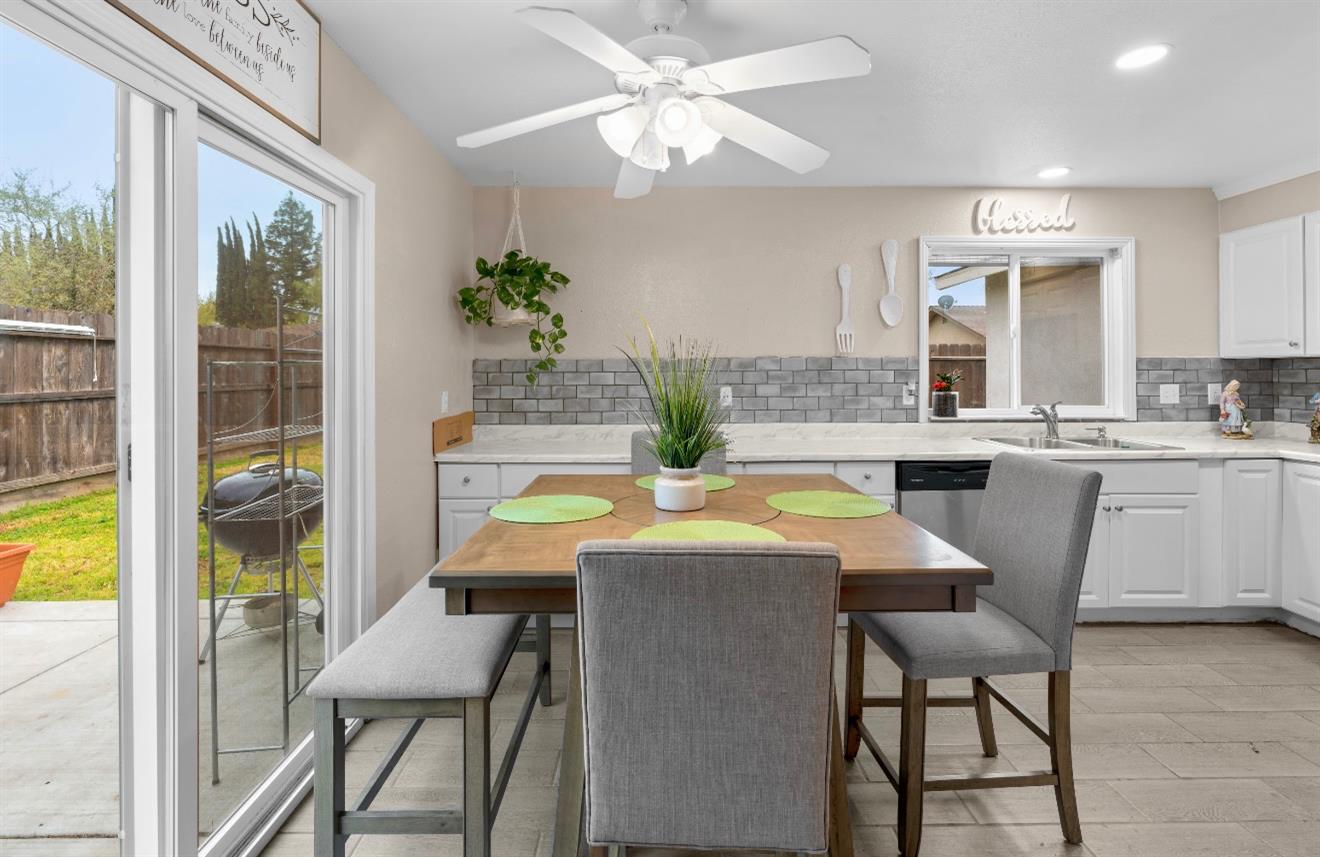 Detail Gallery Image 6 of 23 For 508 Mary Todd Ln, Modesto,  CA 95354 - 4 Beds | 2 Baths