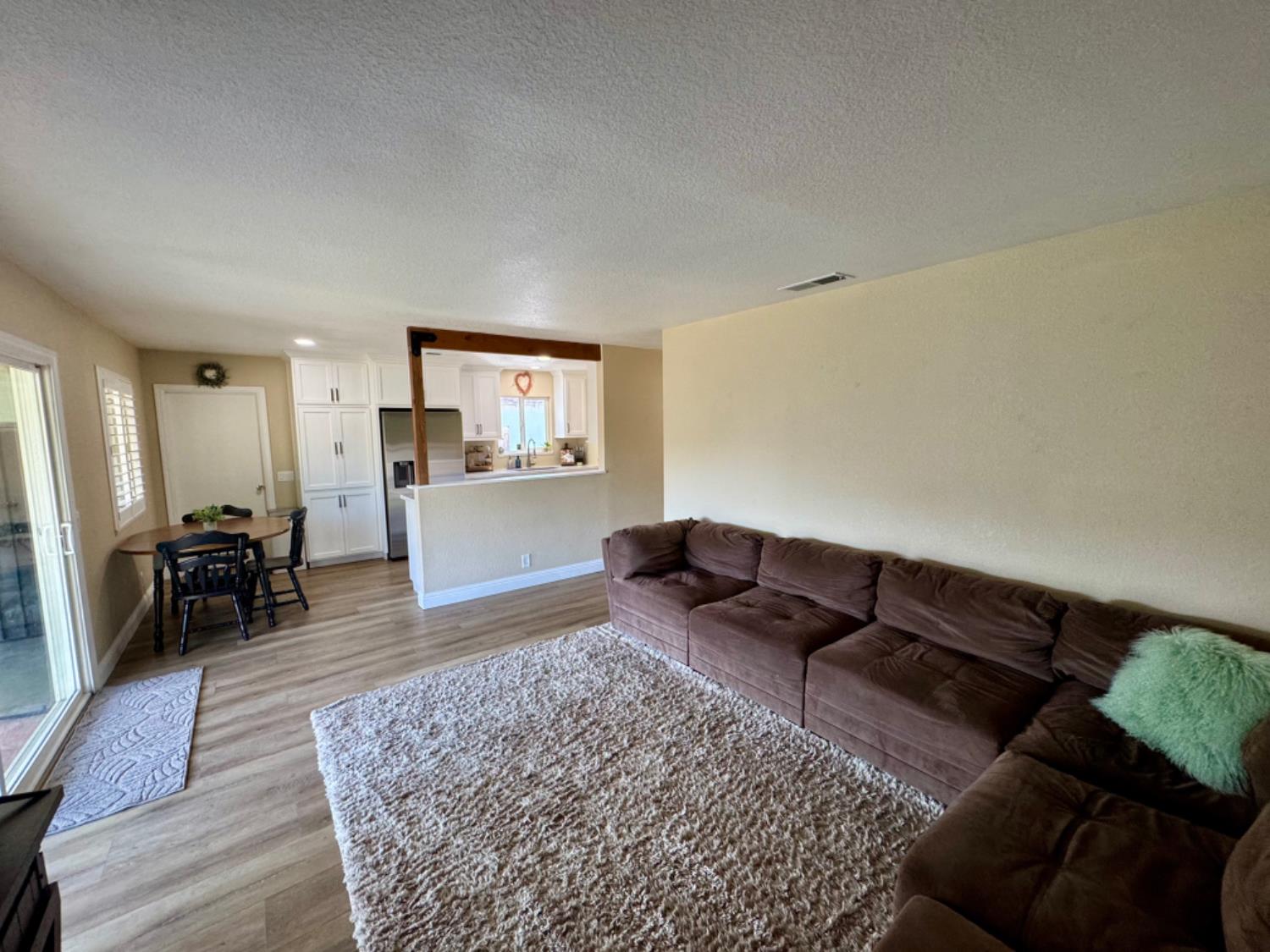 Detail Gallery Image 13 of 36 For 570 S Minaret Ave, Turlock,  CA 95380 - 3 Beds | 1 Baths