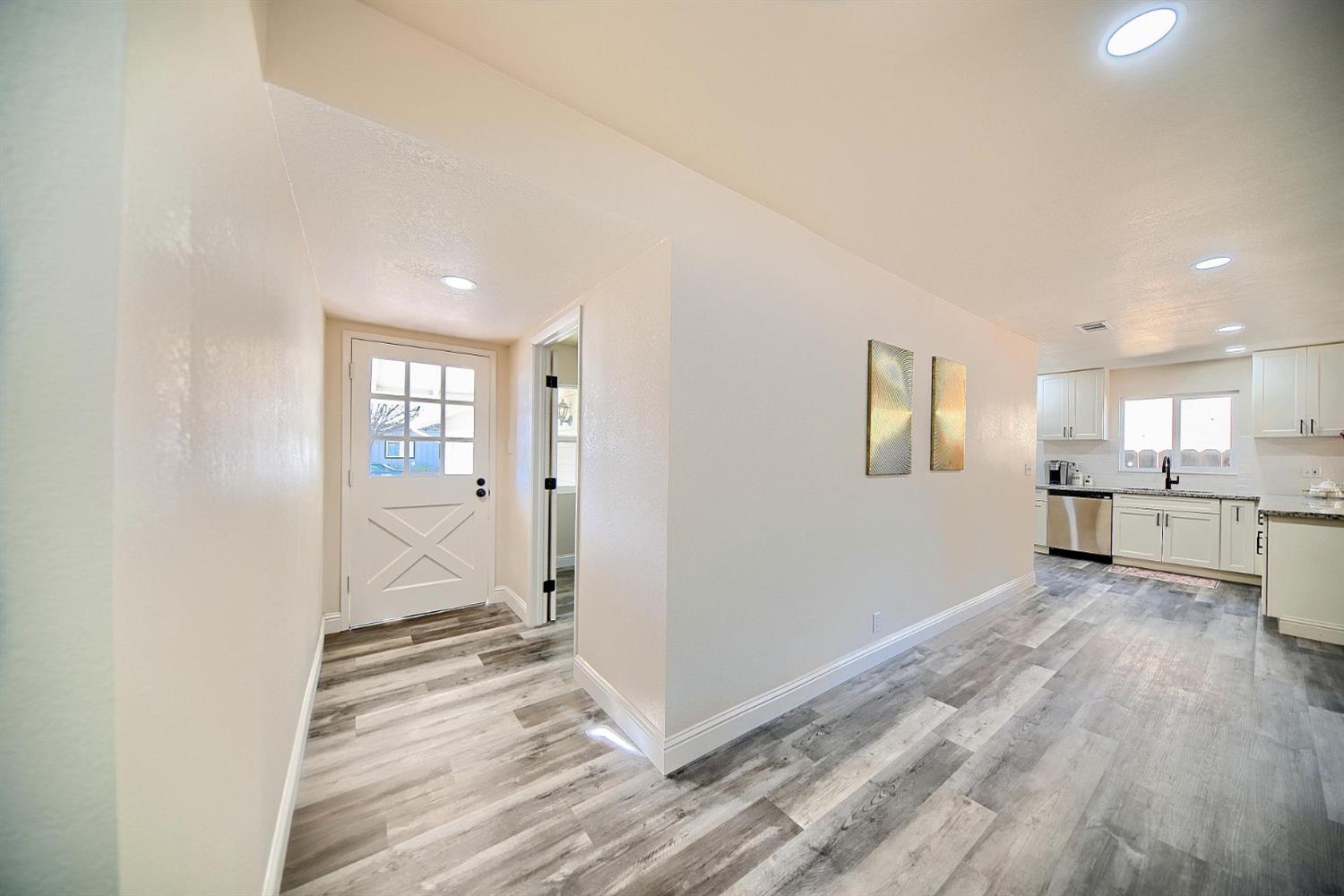 Detail Gallery Image 14 of 32 For 5416 Ridgeway Ave, Stockton,  CA 95207 - 4 Beds | 2 Baths