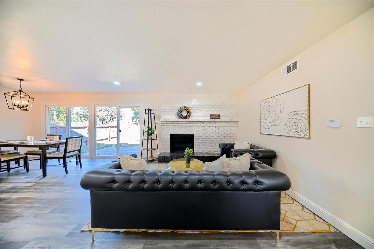 Detail Gallery Image 11 of 32 For 5416 Ridgeway Ave, Stockton,  CA 95207 - 4 Beds | 2 Baths