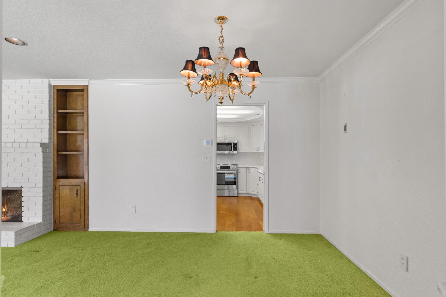 Detail Gallery Image 14 of 41 For 1909 Rockford Ave, Modesto,  CA 95355 - 3 Beds | 3 Baths