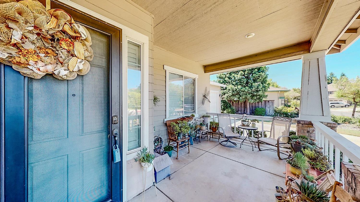 Detail Gallery Image 4 of 29 For 1863 Vintage Cir, Oakdale,  CA 95361 - 3 Beds | 2 Baths