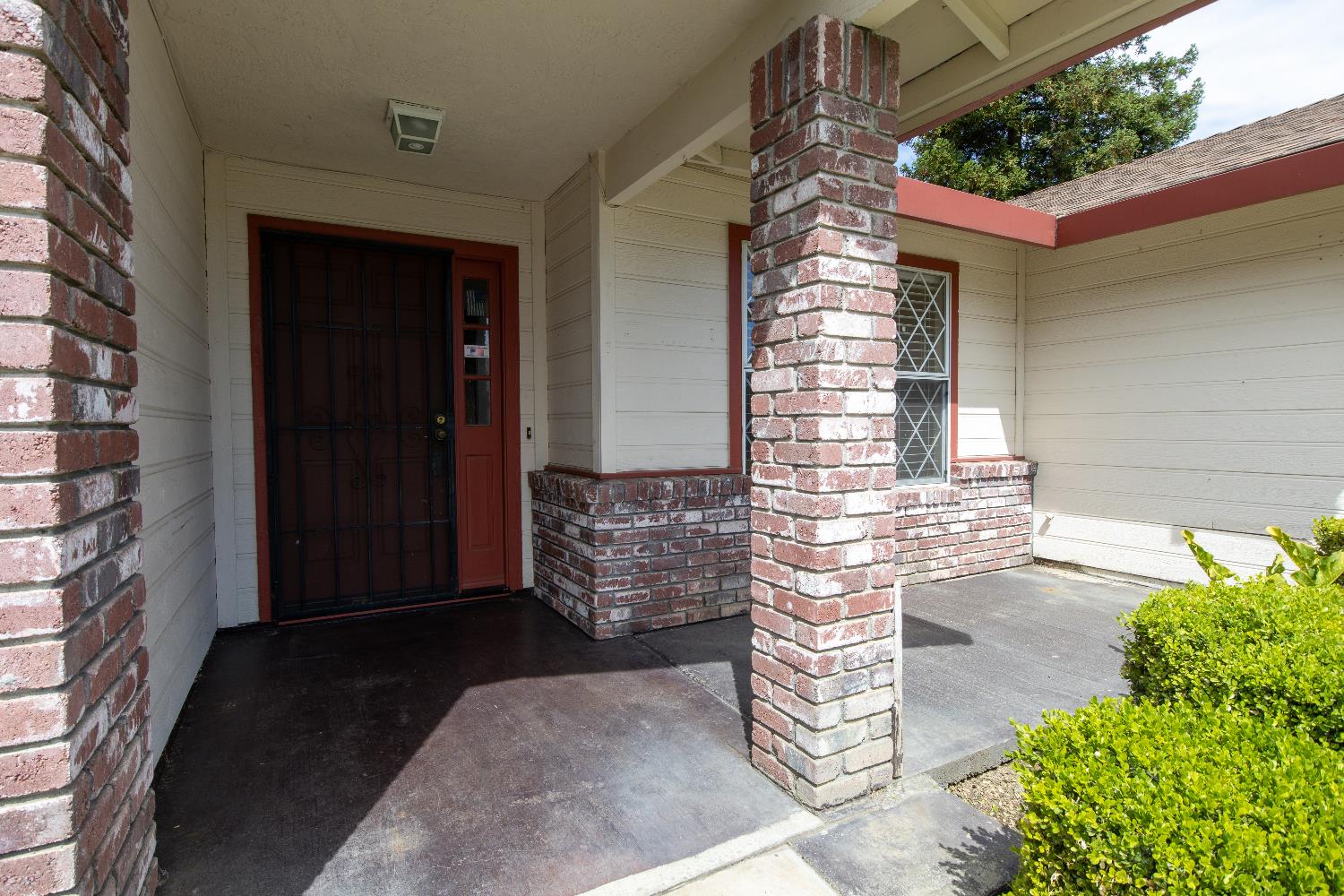 Detail Gallery Image 2 of 70 For 277 Garden Circle Dr, Manteca,  CA 95336 - 3 Beds | 2 Baths