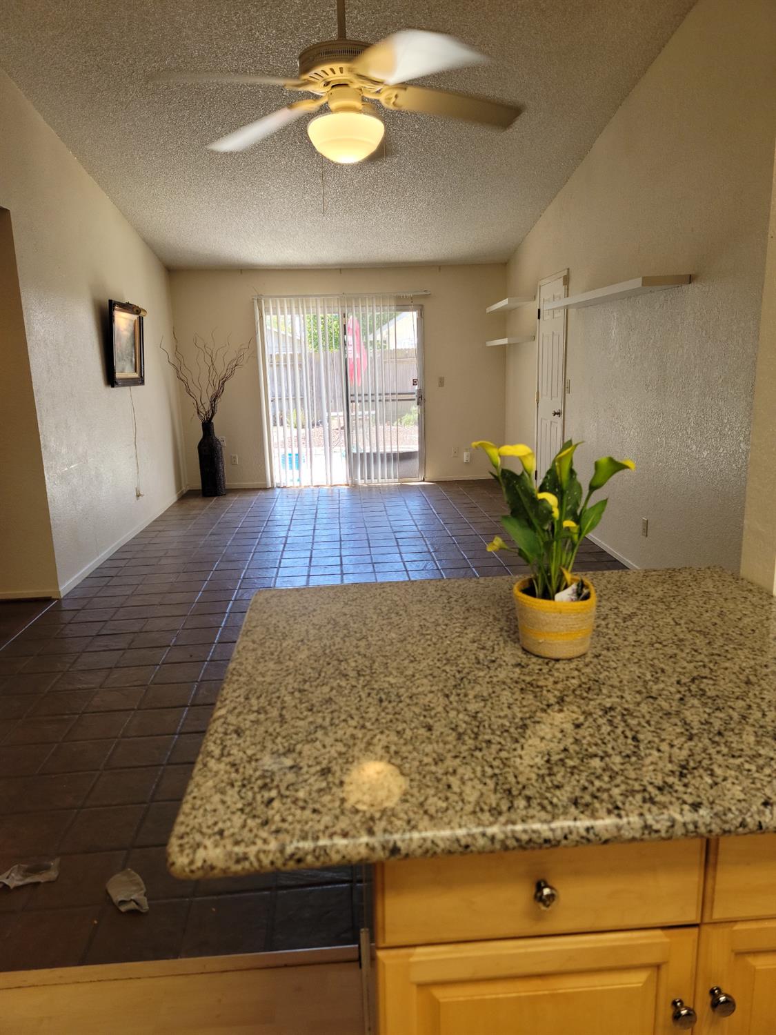 Detail Gallery Image 14 of 40 For 10 Governors Ct, Sacramento,  CA 95817 - 4 Beds | 2 Baths